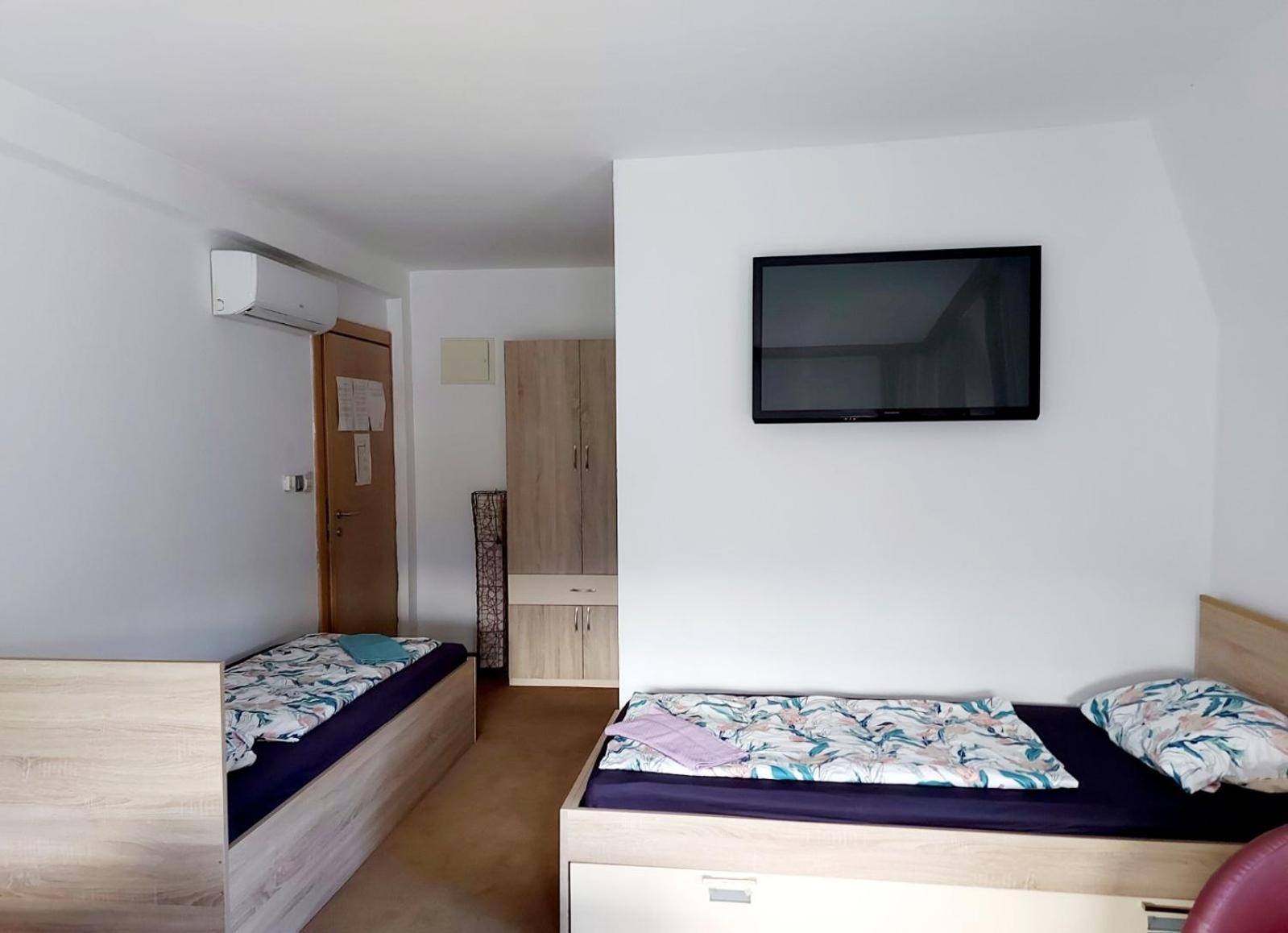 Irish Hotel Bihać Exteriör bild