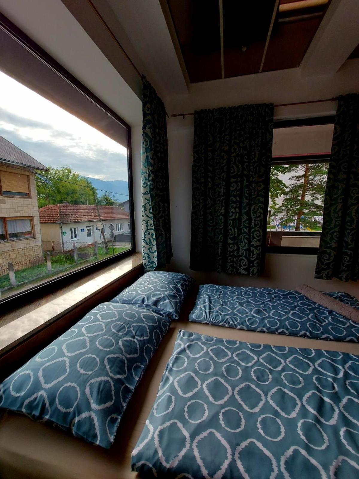 Irish Hotel Bihać Exteriör bild